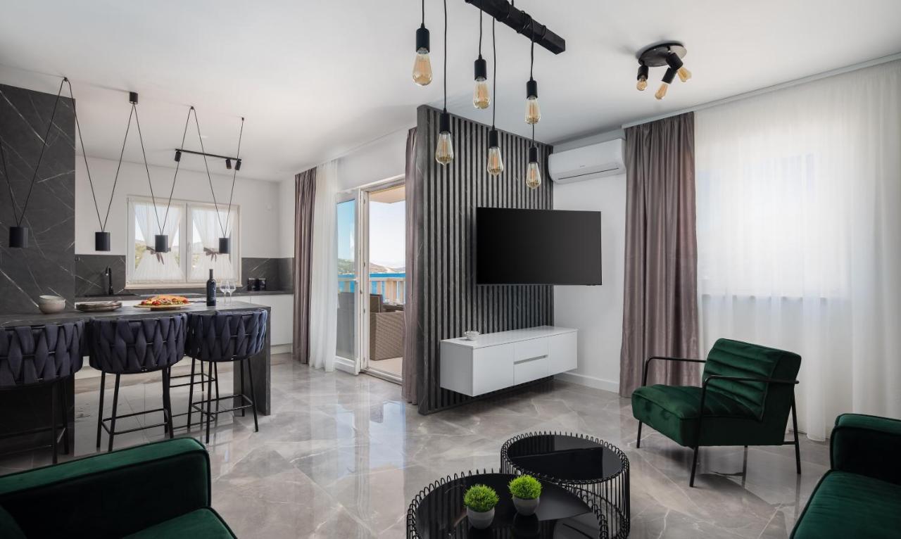 Apartments Villa Maracella Marina Eksteriør billede