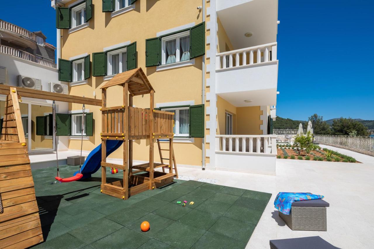 Apartments Villa Maracella Marina Eksteriør billede